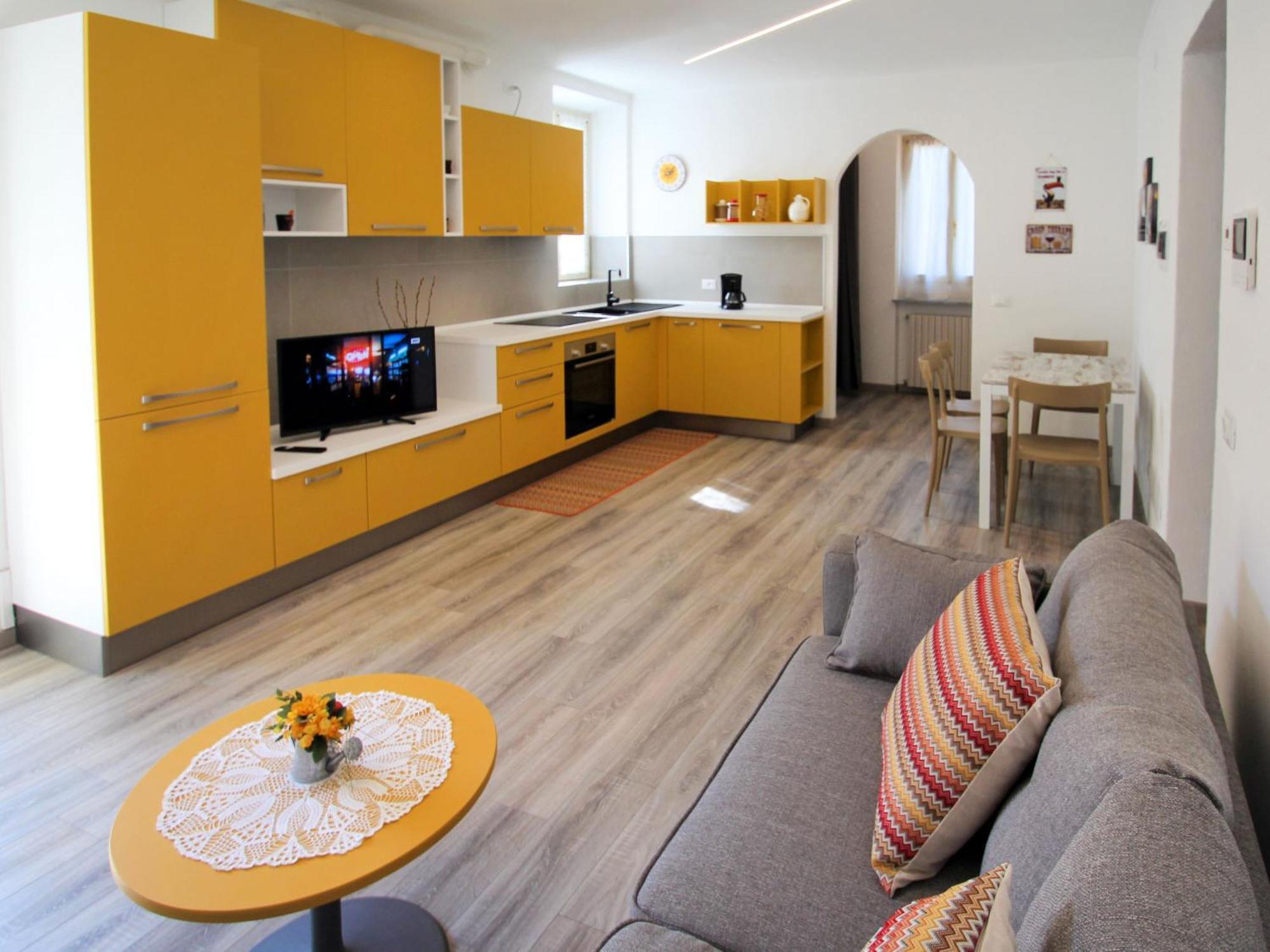 Apartment Tucano By Interhome Luino Luaran gambar